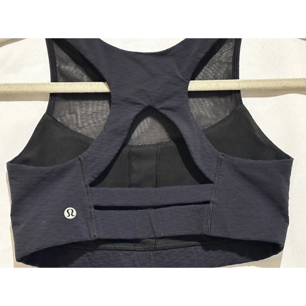 Lululemon Gear Up Navy black Mesh High Neck Racerback Sports Bra Sz 6 athleisure